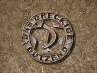 Das Logo im Matsch